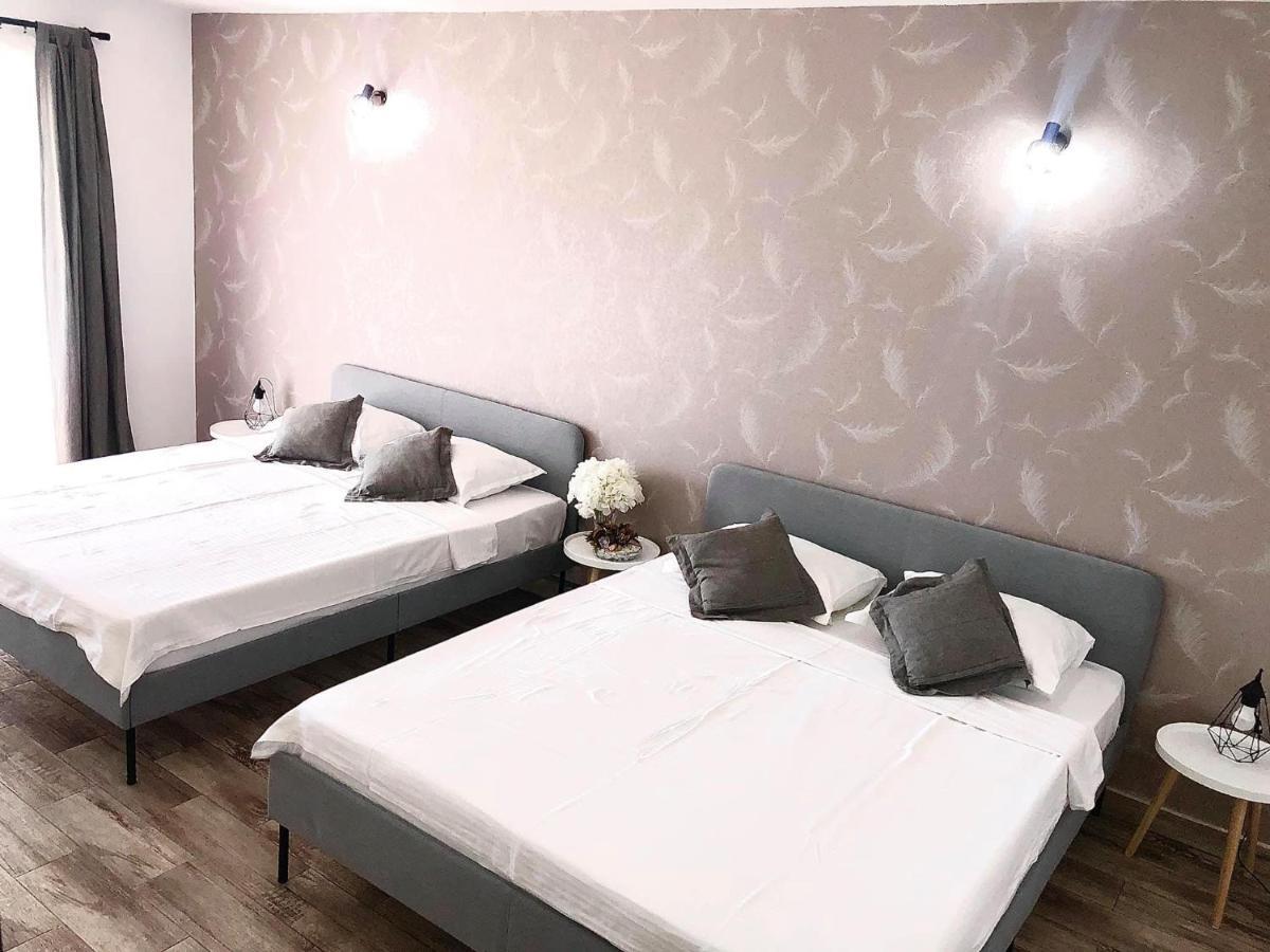 Hotel Mustaciosul Dunarii Ieşelniţa Zewnętrze zdjęcie