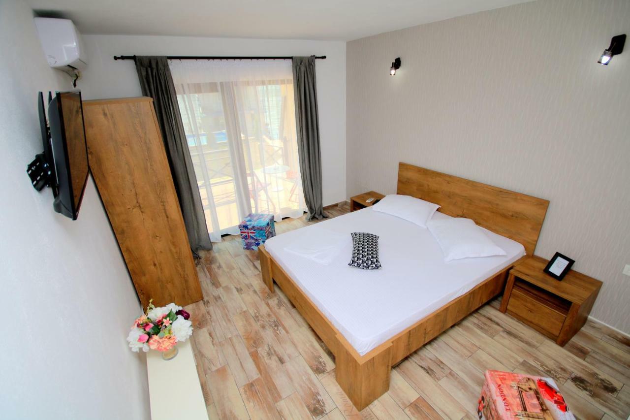 Hotel Mustaciosul Dunarii Ieşelniţa Zewnętrze zdjęcie